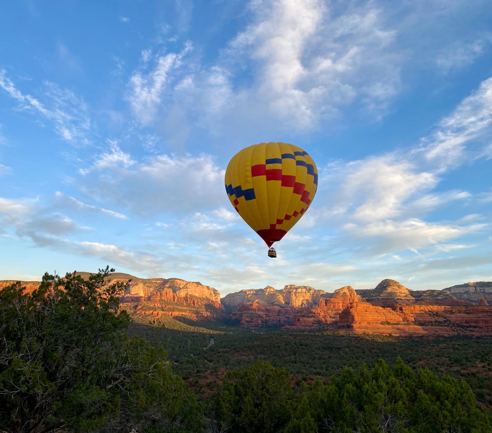 Contact Us | Red Rock Balloons